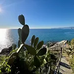 Appartement Mimosa Seafront - Free Parking Wi-fi Varazze