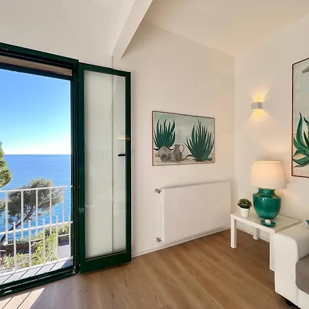 Lejlighed Mimosa Seafront - Free Parking Wi-fi Varazze