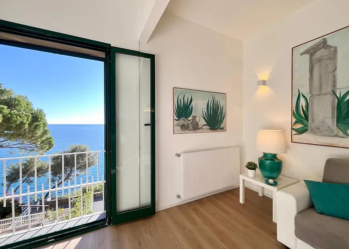 Lejlighed Mimosa Seafront - Free Parking Wi-fi Varazze