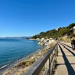 Mimosa Seafront - Free Parking Wi-fi *