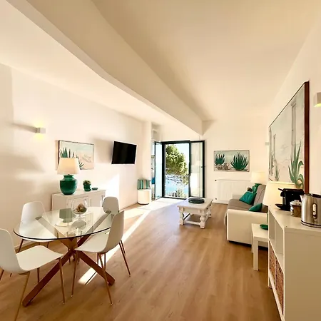 Mimosa Seafront - Free Parking Wi-fi *