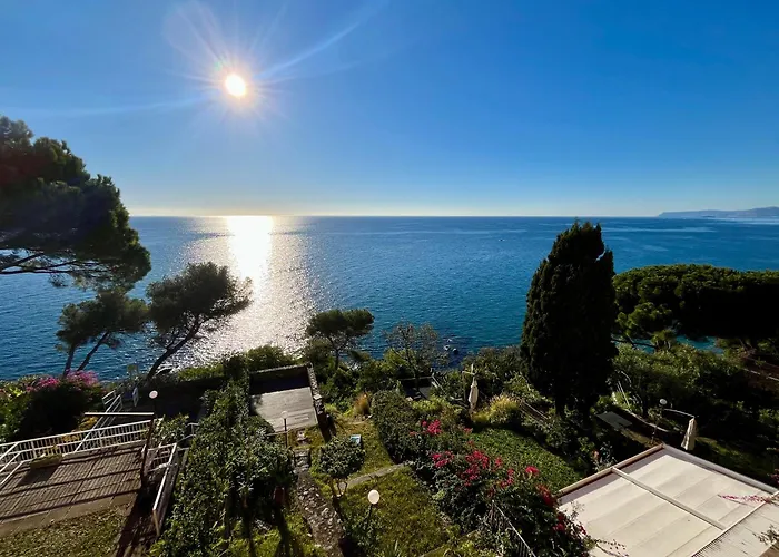 Mimosa Seafront - Free Parking Wi-fi Apartment *
