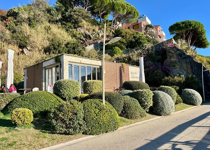 Mimosa Seafront - Free Parking Wi-fi Apartment Varraze